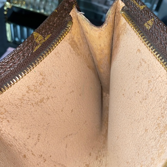 Authentic Louis Vuitton Monogram Cosmetic Accessories Pouchette Bag - Picture 14 of 16